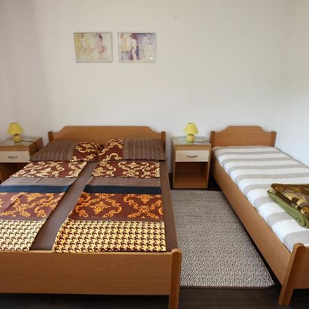 Tatjana'S Guesthouse Portorož Exteriör bild